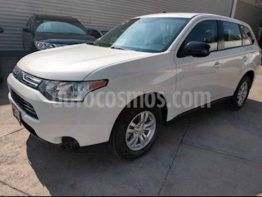 foto Mitsubishi Outlander 2.4L ES usado (2014) color Blanco precio $189,000