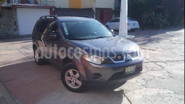Foto venta Auto usado Mitsubishi Outlander 2.4L LS (2008) color Plata precio $115,000