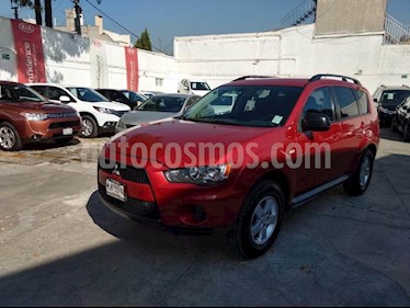 Foto venta Auto Seminuevo Mitsubishi Outlander 2.4L LS (2012) color Rojo precio $149,000