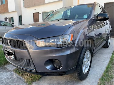 foto Mitsubishi Outlander 2.4L LS usado (2010) color Grafito precio $135,000