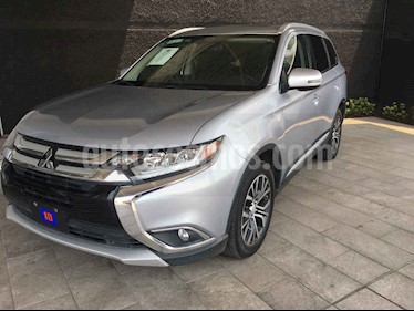 Foto venta Auto usado Mitsubishi Outlander 2.4L SE (2016) color Plata precio $255,500