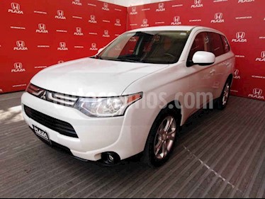 Foto venta Auto usado Mitsubishi Outlander 2.4L SE (2014) color Blanco precio $219,000