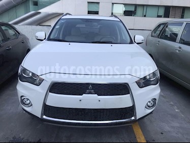 Foto venta Auto Seminuevo Mitsubishi Outlander 3.0L Limited (2012) color Blanco precio $169,000