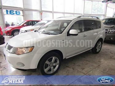 Foto venta Auto Seminuevo Mitsubishi Outlander 3.0L XLS Premium (2009) color Blanco precio $135,000