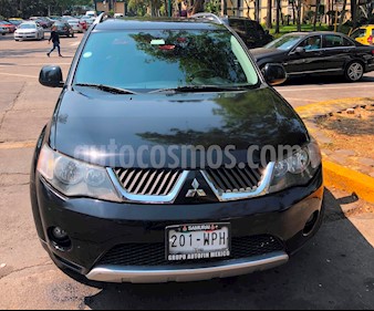 Foto Mitsubishi Outlander 3.0L XLS Premium usado (2009) color Negro precio $140,000