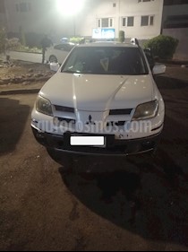 Mitsubishi Outlander 2.4 GLS 4X4 Aut usado (2004) color Blanco precio $3.600.000