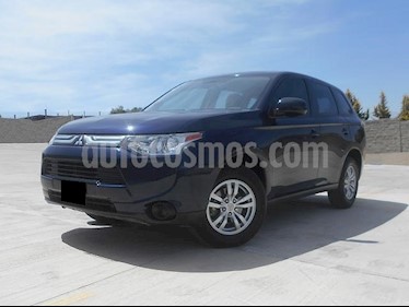 Foto venta Auto usado Mitsubishi Outlander ES (2014) color Azul Cosmico precio $218,000