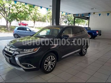 Foto venta Auto usado Mitsubishi Outlander Mitsubishi Outlander 2.4L Limited (2016) precio $300,000