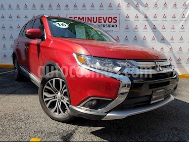 Foto venta Auto usado Mitsubishi Outlander Mitsubishi Outlander 2.4L Limited (2016) color Rojo precio $305,000