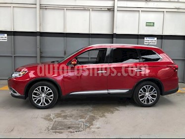 Mitsubishi Outlander 5P LIMITED CVT 7 PAS. PIEL CAMARA DE REVERSA QC G usado (2016) precio $310,000