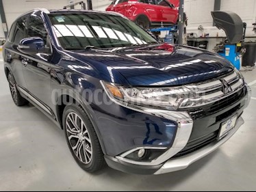 Mitsubishi Outlander 5P LIMITED CVT 7 PAS. PIEL CAMARA DE REVERSA QC G usado (2016) color Azul Marino precio $278,900