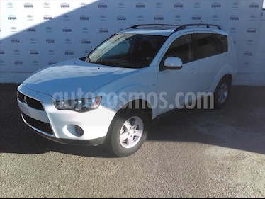 Mitsubishi Outlander 2.4L XLS usado (2011) color Blanco precio $132,000