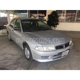 Mitsubishi Signo GLi 1.3L usado (2007) color Gris precio BoF2.100