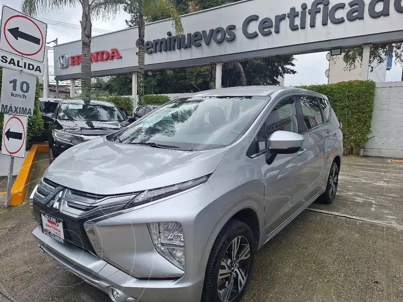 Foto Mitsubishi Xpander Cross 1.5L Cross usado (2023) color Plata precio $296,000