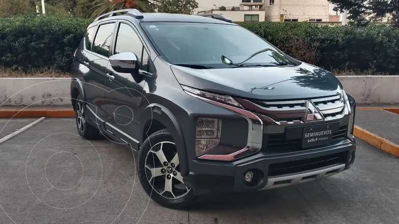 Foto Mitsubishi Xpander Cross 1.5L Cross usado (2023) color Gris precio $319,800