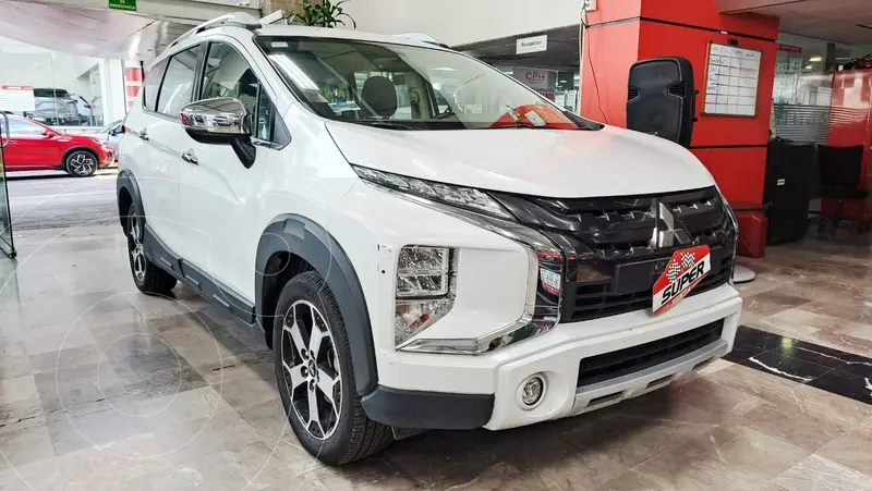 Foto Mitsubishi Xpander Cross 1.5L Cross usado (2023) color Blanco financiado en mensualidades(enganche $137,522 mensualidades desde $5,786)