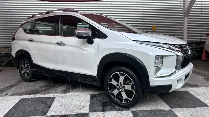 Foto Mitsubishi Xpander Cross 1.5L Cross usado (2023) color Blanco precio $299,000
