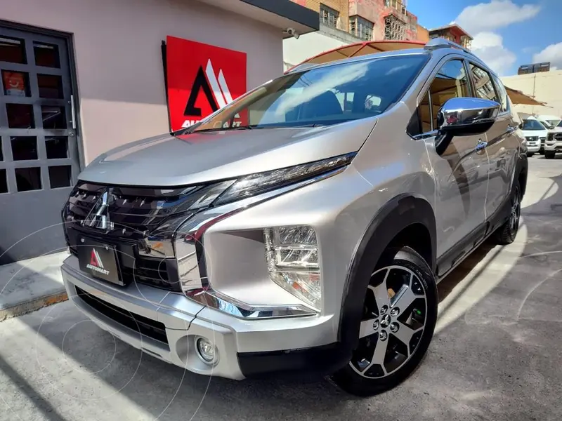 Foto Mitsubishi Xpander Cross 1.5L Cross usado (2022) color Plata Metalico precio $319,000