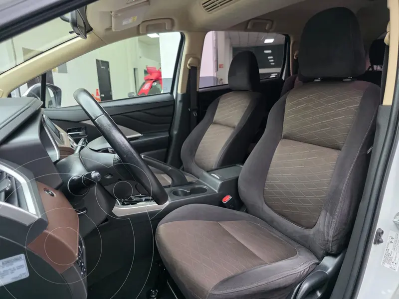mitsubishi xpander-cross