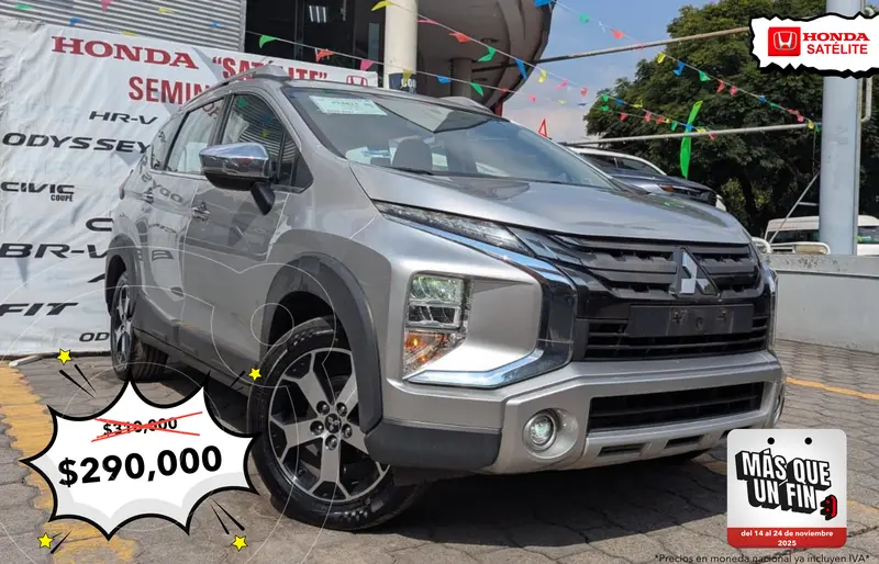 Foto Mitsubishi Xpander 1.5L usado (2023) color plateado precio $310,000