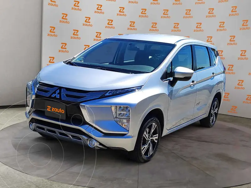 Foto Mitsubishi Xpander 1.5L usado (2023) color Plata precio $315,900