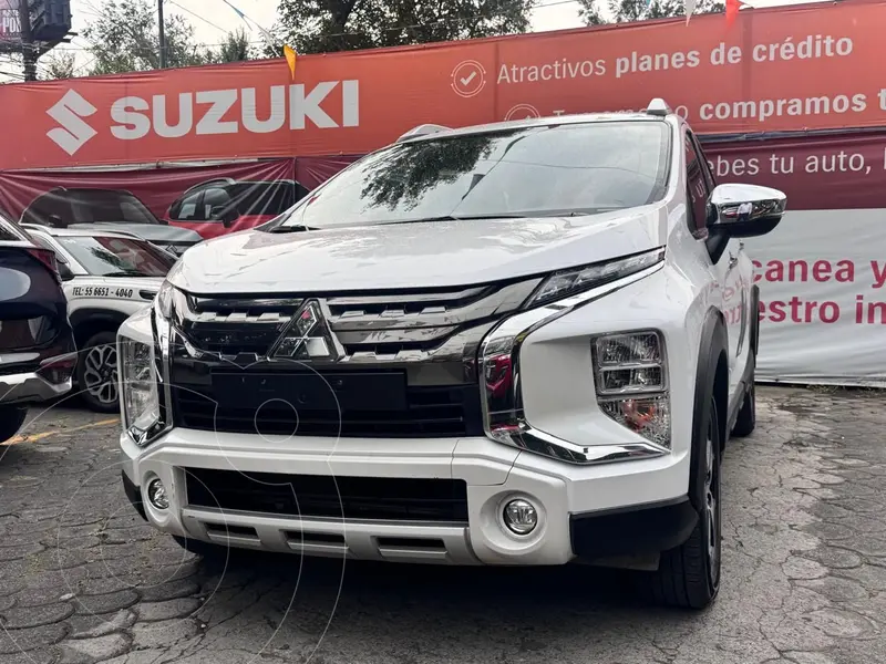 Foto Mitsubishi Xpander 1.5L usado (2023) color Blanco precio $297,000