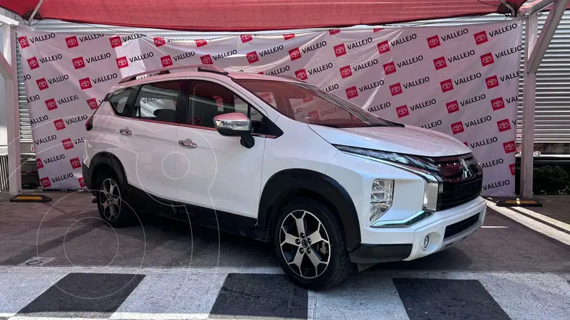 Foto Mitsubishi Xpander 1.5L usado (2023) color Blanco precio $295,000