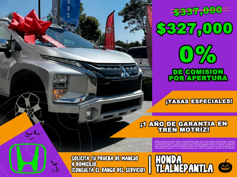 Foto Mitsubishi Xpander 1.5L usado (2023) color plateado precio $327,000