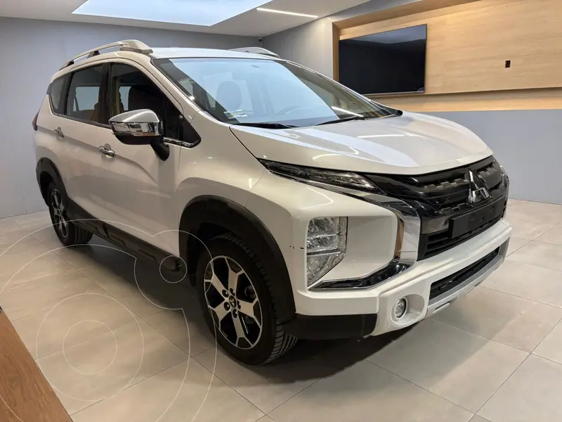 Foto Mitsubishi Xpander 1.5L usado (2023) color Blanco precio $295,000