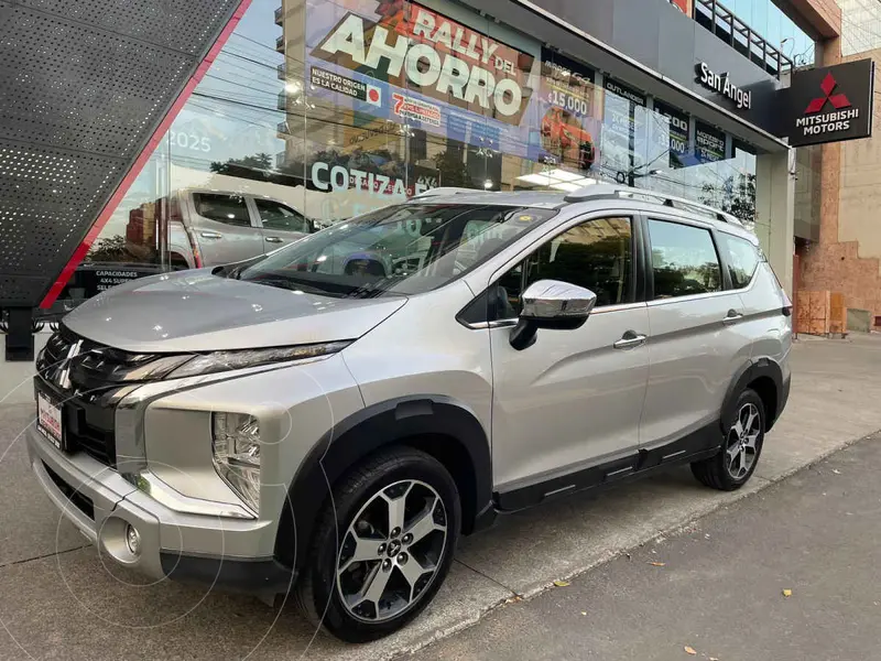 Foto Mitsubishi Xpander 1.5L Cross usado (2023) color Gris financiado en mensualidades(enganche $63,840 mensualidades desde $6,092)