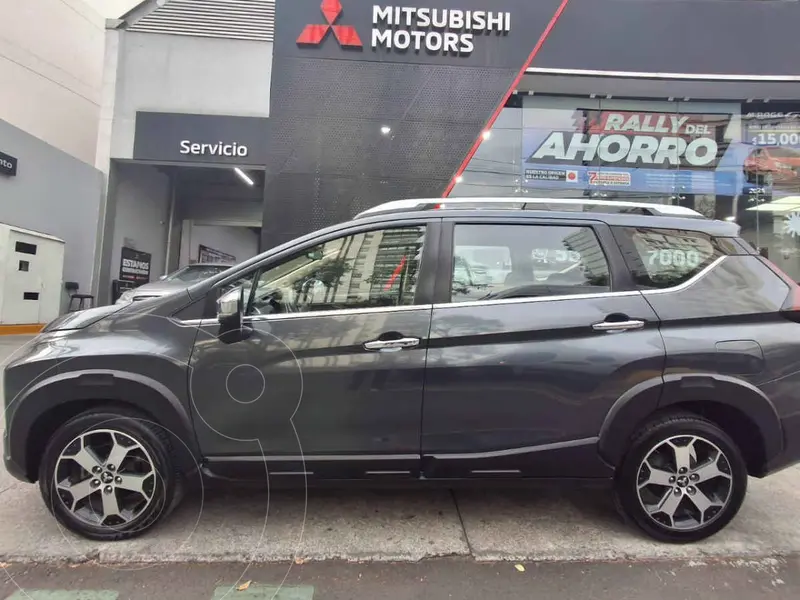 Foto Mitsubishi Xpander 1.5L Cross usado (2023) color Gris financiado en mensualidades(enganche $70,560 mensualidades desde $6,733)