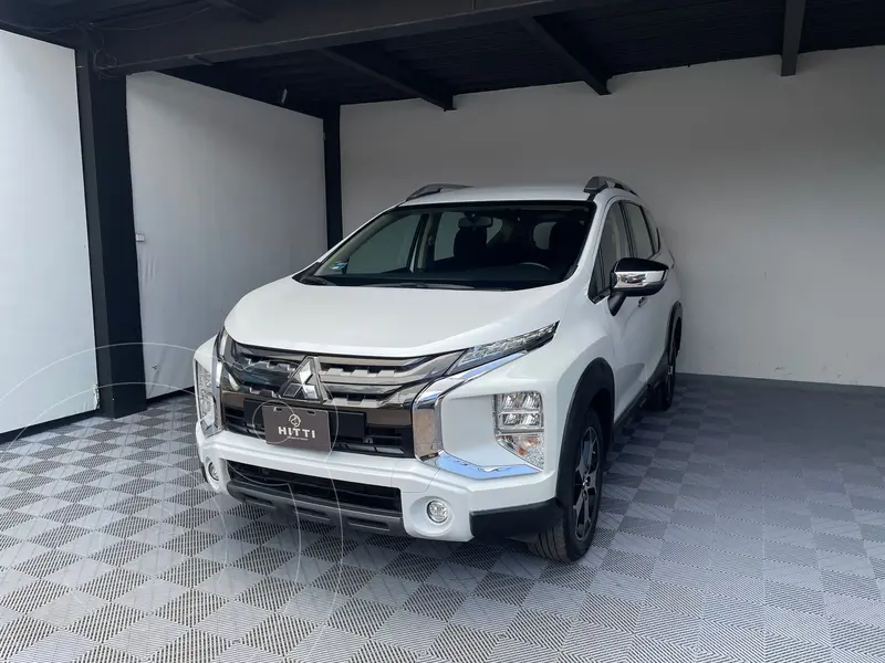 Foto Mitsubishi Xpander 1.5L usado (2023) color Blanco precio $329,000