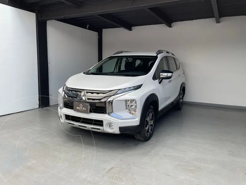 Foto Mitsubishi Xpander 1.5L Cross usado (2023) color Blanco precio $329,000