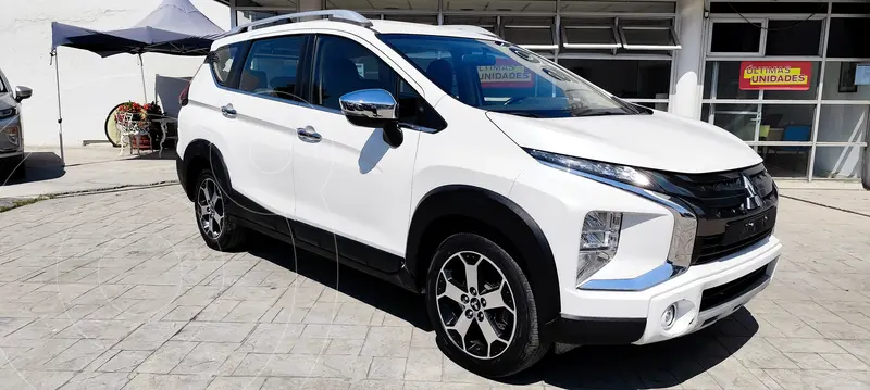 Foto Mitsubishi Xpander 1.5L Cross usado (2022) color Blanco Perla financiado en mensualidades(enganche $67,945 mensualidades desde $8,625)