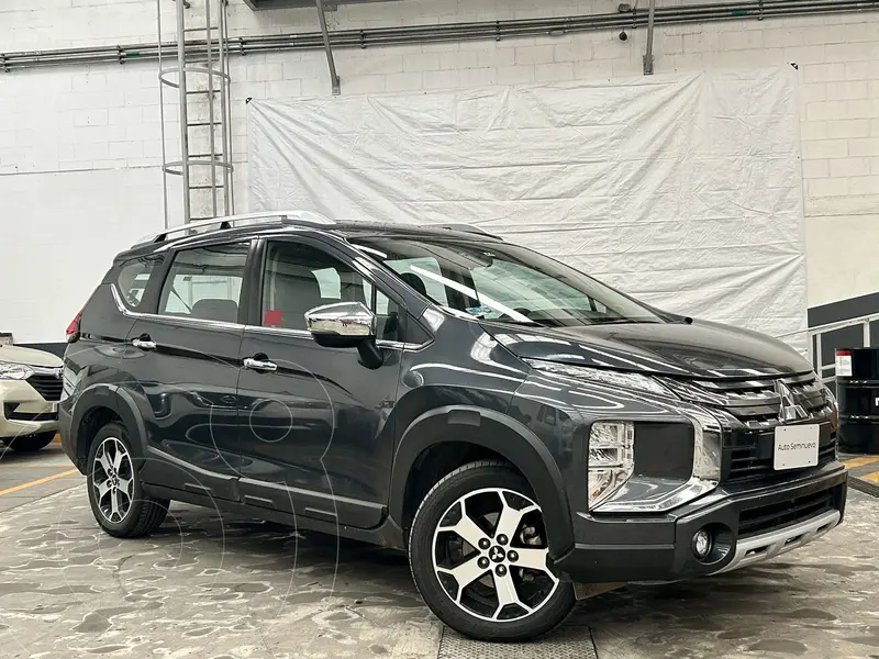 Foto Mitsubishi Xpander 1.5L Cross usado (2023) color Gris precio $348,000