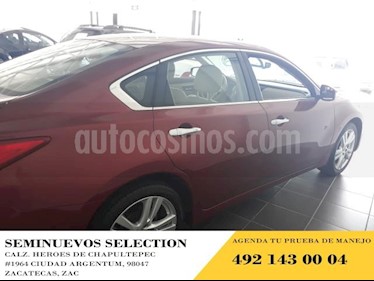 foto Nissan Altima 4p Advance Navi L4/2.5 Aut usado (2017) color Rojo precio $270,000