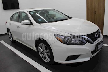 foto Nissan Altima Advance NAVI usado (2017) color Blanco precio $329,000
