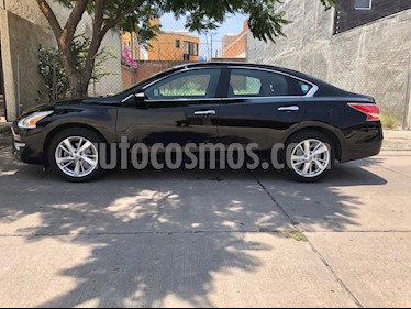 foto Nissan Altima Advance NAVI usado (2016) color Negro precio $220,000