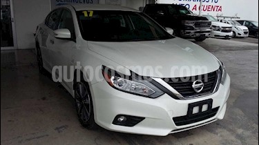 foto Nissan Altima Sense usado (2017) color Blanco precio $280,000