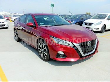 Nissan Altima Exclusive usado (2019) color Rojo precio $540,000