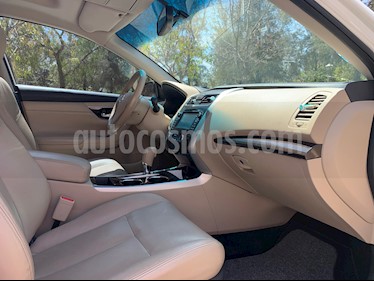 Nissan Altima Advance NAVI usado (2015) color Blanco precio $198,000