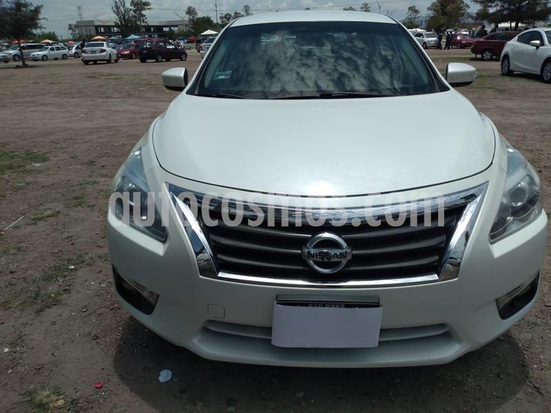 Nissan Altima Advance usado (2016) color Blanco precio $225,000