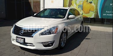 Nissan Altima Advance NAVI usado (2016) color Blanco precio $245,000