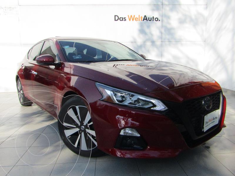 Nissan Altima Advance usado (2019) color Rojo Burdeos precio $379,000