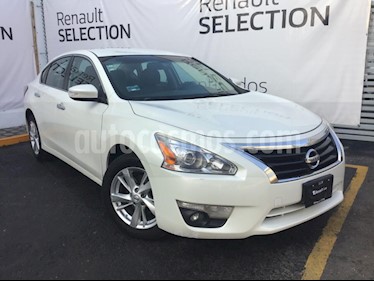 Nissan Altima Advance usado (2016) color Blanco precio $213,000