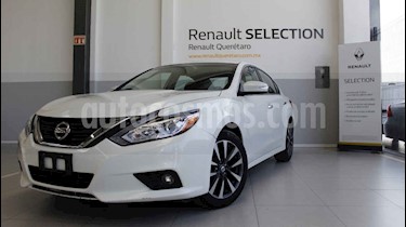 Foto venta Auto usado Nissan Altima Sense (2017) color Blanco precio $252,000