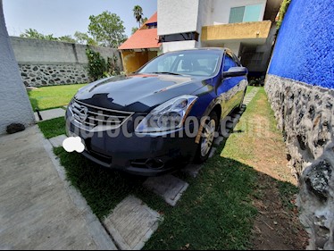 foto Nissan Altima SL 2.5L CVT High usado (2010) color Gris precio $125,000