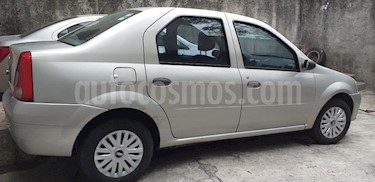 Foto Nissan Aprio 1.6L Convenience usado (2010) color Plata precio $45,000