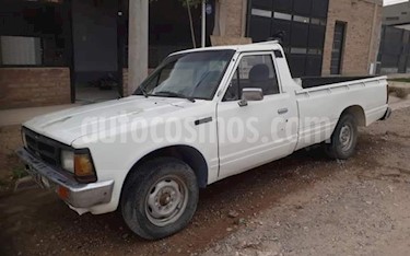 Foto Nissan D-22 DX 4x2 Cabina Doble DSL usado (1993) color Blanco precio $100.000
