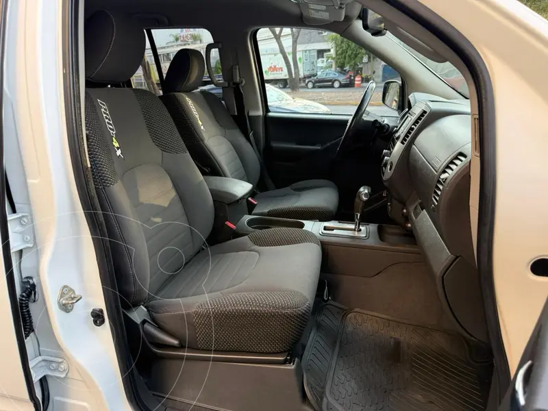 nissan frontier-pro-4x-v6